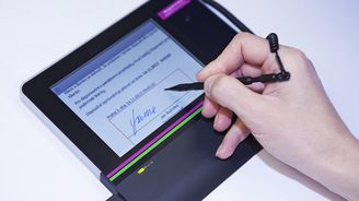 Biometrika ve službách bank. SignPady už míří i na pobočky GE