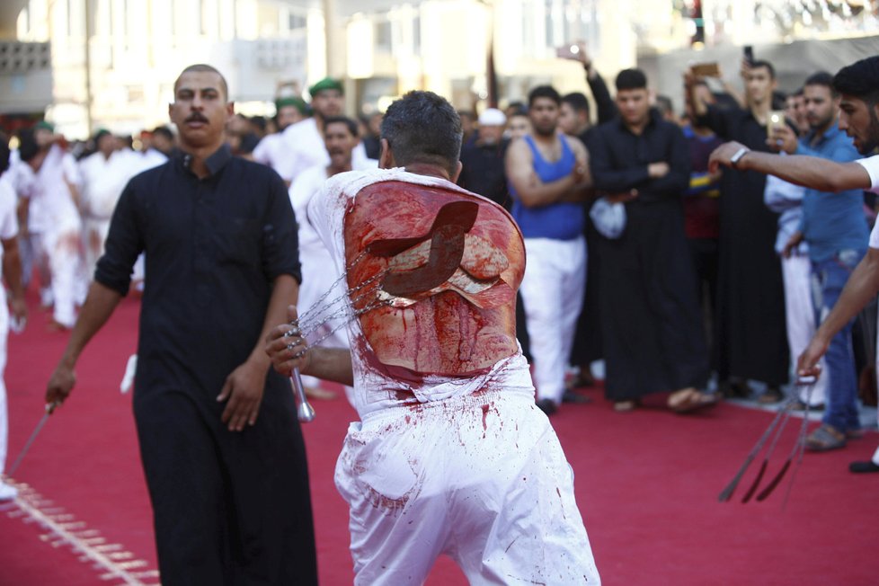 Šíitští muslimové si připomínají násilnou smrt vnuka proroka Mohameda.