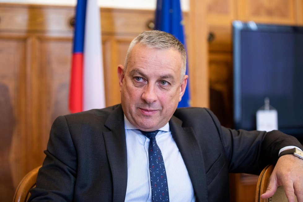 Ministr průmyslu a obchodu Jozef Síkela (za STAN) během rozhovoru pro Blesk (20. 3. 2023)