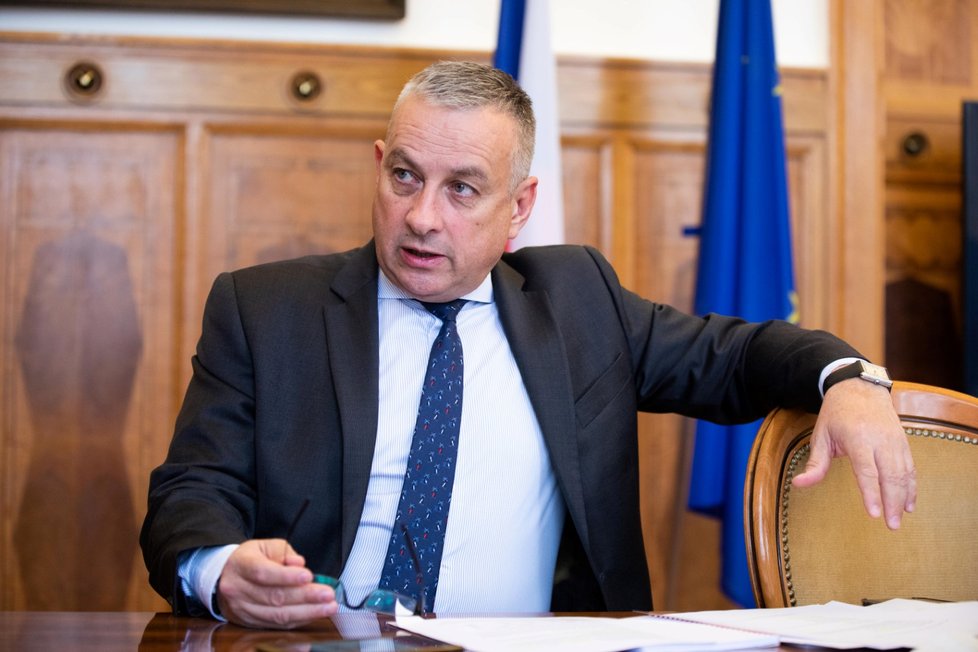 Ministr průmyslu a obchodu Jozef Síkela (za STAN) během rozhovoru pro Blesk (20. 3. 2023)