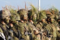 Čeští vojáci míří do „sil velmi rychlé reakce“. Za NATO budou bojovat do pěti dnů