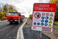 České okresky jako tankodrom? V návrhu rozpočtu chybí peníze na opravy silnic II. a III. třídy