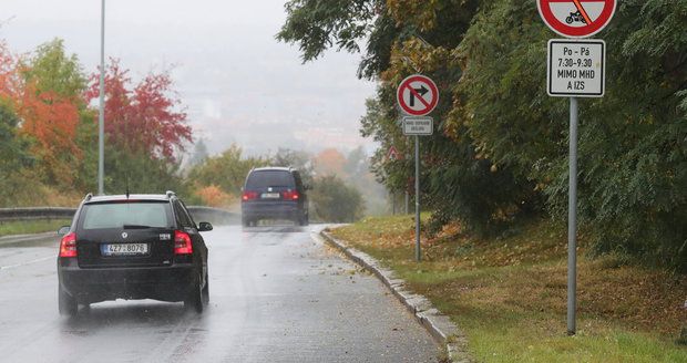 Semafor v Bohnicích bude, zároveň se v oblasti chystají další dopravní změny.