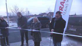 Při slavnostním otevření zrekonstruovaného úseku silnice Ústřední byla přítomna i radní Jana Plamínková.