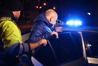 Namol opilého taxikáře chytla policie: Rovnou ho zadrželi