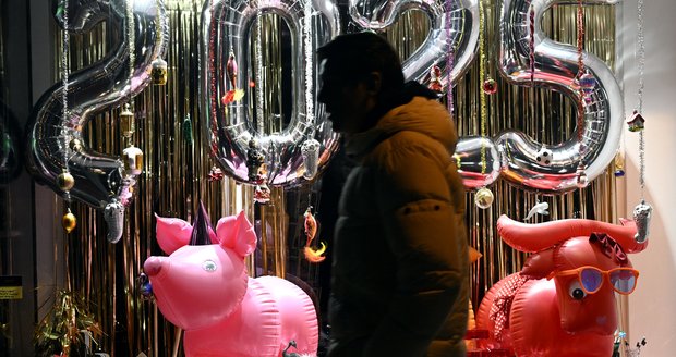 Preparativos para las celebraciones del Año Nuevo 2025 en Praga. (31 de diciembre de 2024) Preparativos para las celebraciones del Año Nuevo 2025 en Praga. (31 de diciembre de 2024)