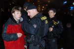 Policisté zadrželi v centru Brna mladíka, který jim hodil dělobuch přímo pod nohy