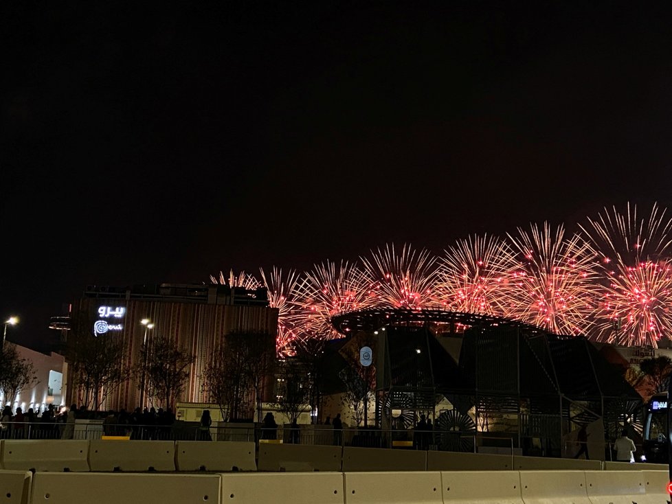 Silvestrovské ohňostroje na Expu Dubaj.