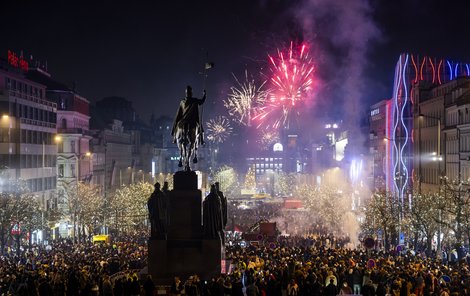 V Praze se slavilo i na Václavském náměstí.  