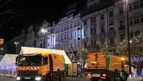 Úklid v centru Prahy po silvestrovských oslavách. (1.1.2024)