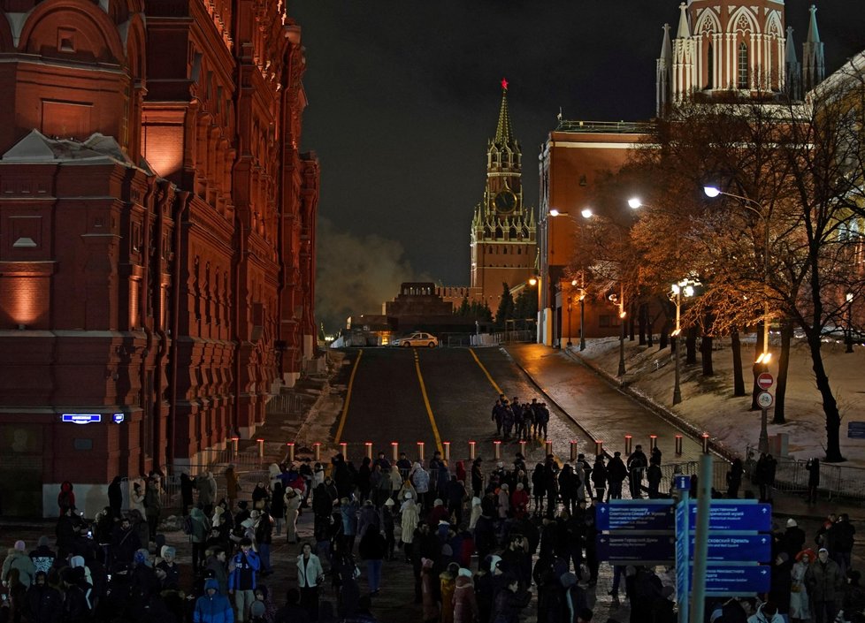 Novoroční oslavy v Moskvě - Rudé náměstí zůstalo uavřené.