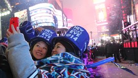 Oslavy Nového roku na Times Square v New Yorku