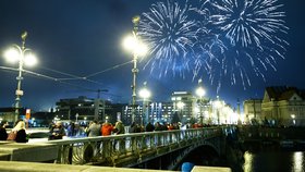 Rok 2025 za dveřmi: Policisté v Praze dohlédnou na oslavy. Kde se rachejtle nesmí střílet?