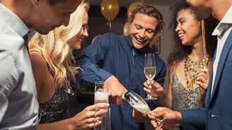 Vánoční večírek a zákoník práce: Kde končí oslava a začíná odpovědnost zaměstnavatele Vánoční večírek a zákoník práce: Kde končí oslava a začíná odpovědnost zaměstnavatele