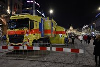 Silvestr ONLINE: Pokuty za pyrotechniku v Česku. Policisté v Praze řeší podezřelé úmrtí