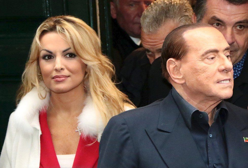 Berlusconi se svou snoubenkou Francescou