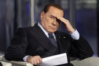Soud napařil Berlusconimu znovu 4 roky vězení: Unikne mu?