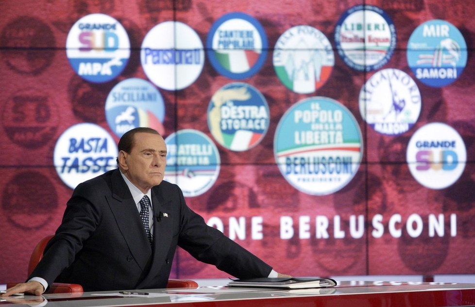 Berlusconi nakonec ve volbách prohrál jen těsně a Itálie skončila v patu: Vítězná levice nedokázala vytvořit sama o sobě většinu