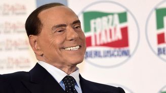 Důležité italské volby: „Nesmrtelný“ Silvio Berlusconi opět kráčí k vítězství, premiérem se ale stát nesmí
