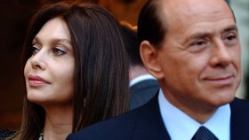 Konec soudu: Berlusconi bude exmanželce platit 900 milionů ročně!