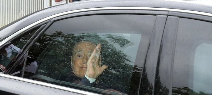 Poslední fotografie Silvia Berlusconiho před smrtí. Psalo se 19.5 2023.