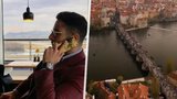 Podvodný milionář z Tinderu řádil i v Praze: V metropoli si chtěl nechat přeoperovat obličej