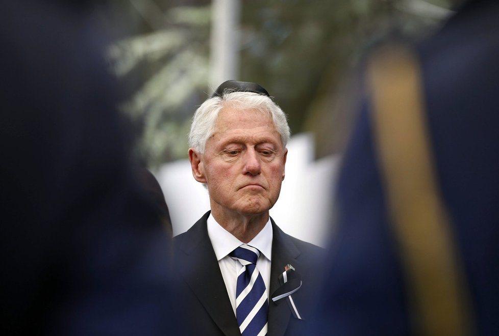 Bývalý americký prezident Bill Clinton na pohřbu Šimona Perese