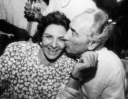 Peres s milovanou manželkou