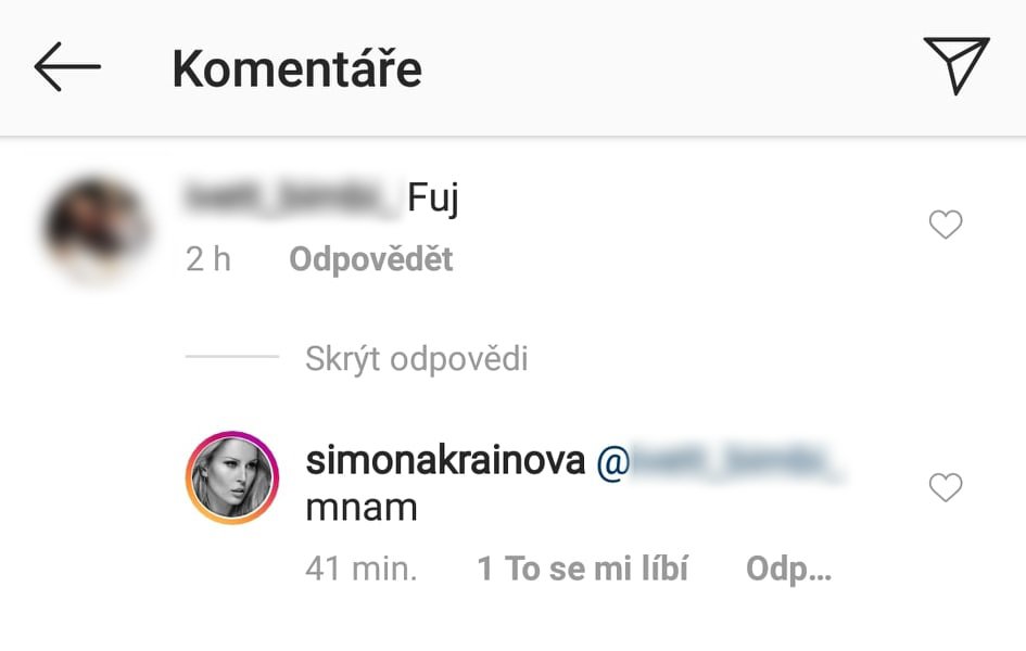 Simona Krainová to schytala od fanoušků za &#34;olizování&#34; čumáků své nové fenky.