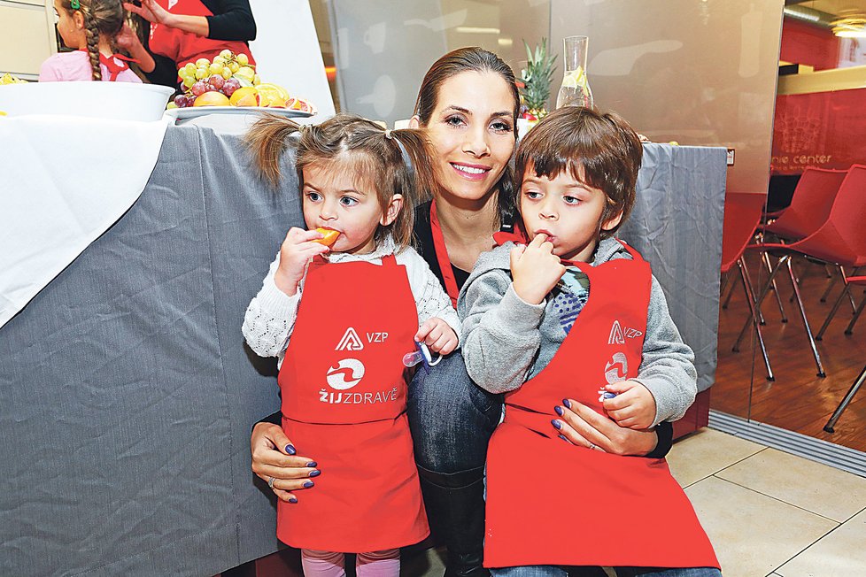 Eva Decastelo - Maminka dvouleté Zuzanky a čtyřletého Michaela