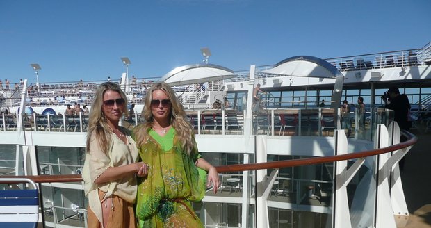 Sestry Krainovy na největší lodi světa Oasis Of The Seas