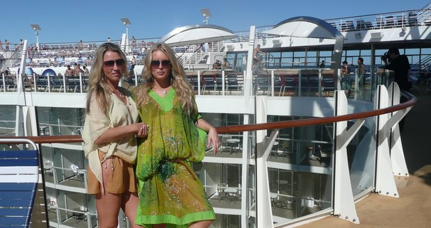 Sestry Krainovy na největší lodi světa Oasis Of The Seas