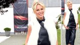 Styl podle celebrit: Model do společnosti inspirovaný Simonou Krainovou