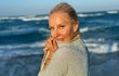 Simona Krainová oslavila "novou padesátku" v bikinách na pláži
