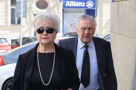 Obrázek: Prasklo na Kostku a Mayerovou: Museli od sebe!