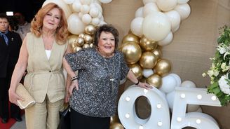 Jiřina Bohdalová se u příležitosti svých 95. narozenin dostala na poštovní známky Jiřina Bohdalová se u příležitosti svých 95. narozenin dostala na poštovní známky