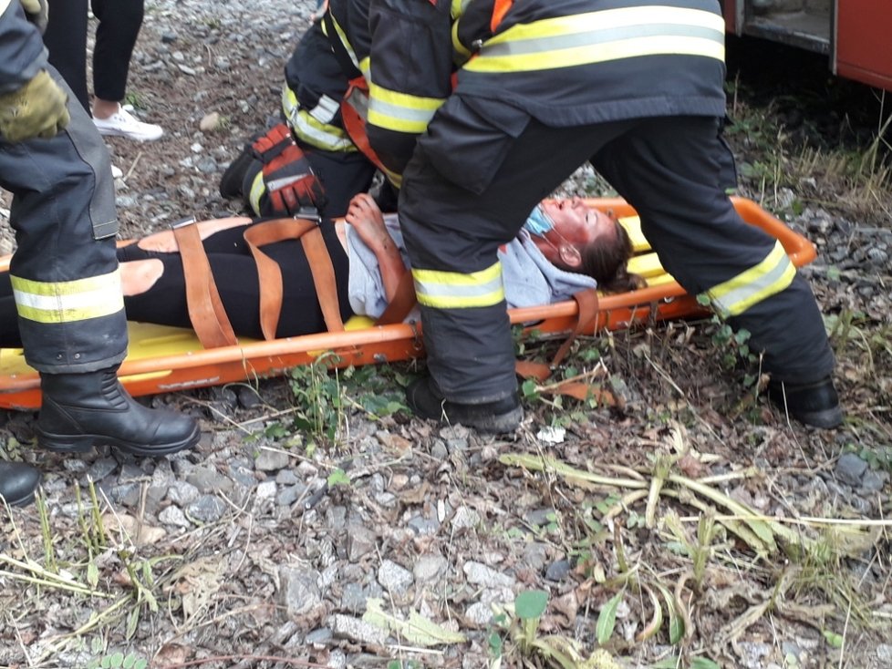 Simulace zásahu hasičů a záchranářů po srážce vlaku s autobusem