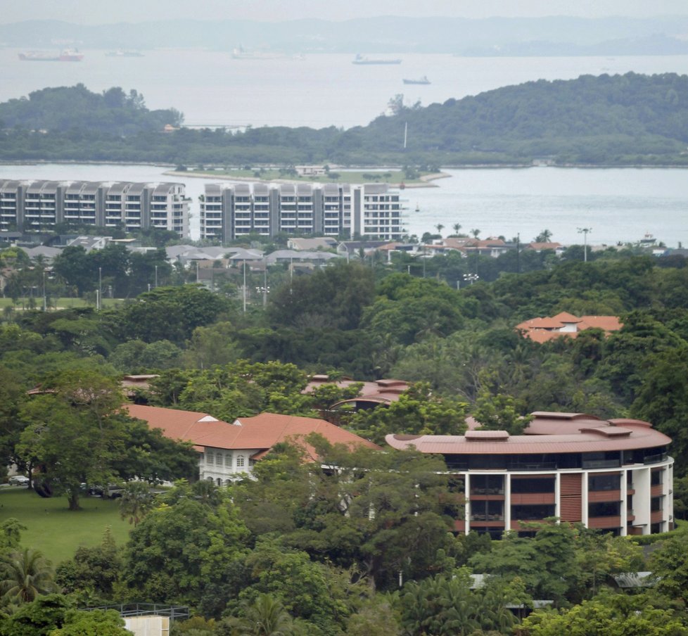 Summit mezi KLDR a USA se uskuteční v singapurském hotelu Capella na ostrově Sentosa.