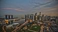 Singapur - výše nájmů v nejdražších čtvrtích metropole se oproti loňsku snížila o osm procent a celkově o sedmnáct procent vůči maximu z roku 2013.
