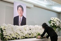 Atentát na japonského expremiéra (†67): Matka vraha byla napojená na známou sektu!