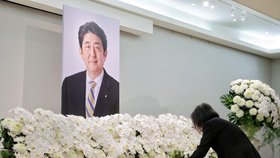 Japonsko truchlí za expremiéra Šinzó Abeho (11.7.2022)