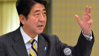 Japonský premiér Abe si uvolnil ruce k protlačení reforem