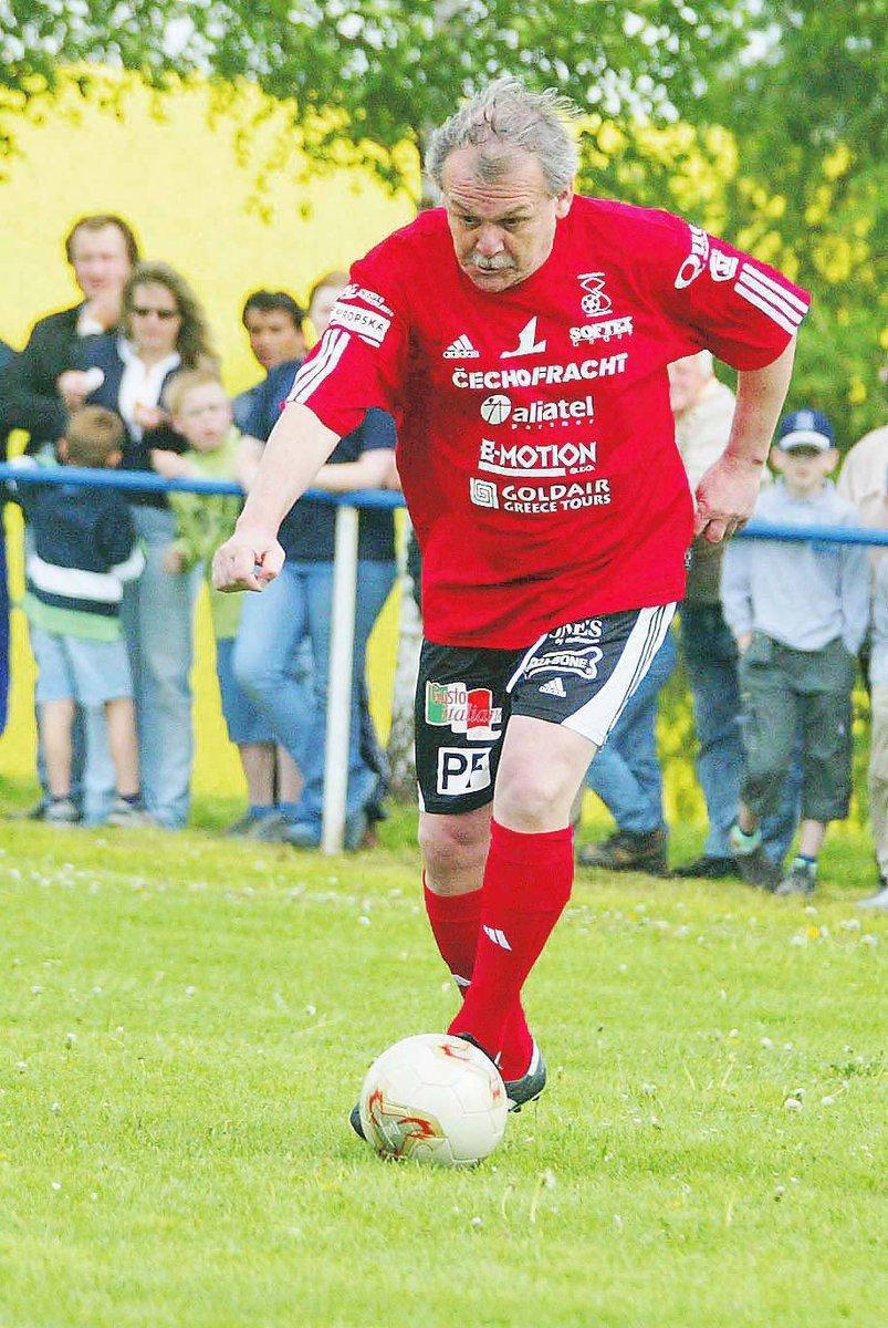 Karel Šíp miluje fotbal.