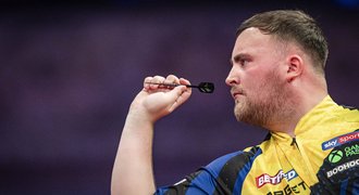 Šipkařské šílenství! Do Prahy přijely superhvězdy: Milion na terči Šipkařské šílenství! Do Prahy přijely superhvězdy: Milion na terči