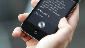 Žaloba na Apple: Hlasové ovládání Siri nefunguje tak, jak má