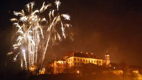 Česko ozáří ohňostroje: Praha dá za show milion, Brno půl, stejně i Protivín