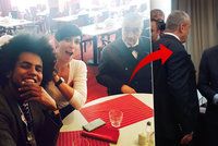Střípky z topky: Feriho selfie, sklenička s diplomaty i zdravice od Merkelové