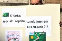 Průšvihy sKaret: 15 tisíc lidí bez dávek! A postižení budou muset mít sKarty dvě?!
