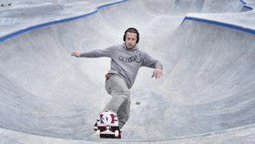 Češi propadli skateboardům: Města budují parky jako o závod, platí je z dotací