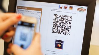 V Globusu půjde zaplatit QR kódem, na NFC platby mobilem se stále čeká